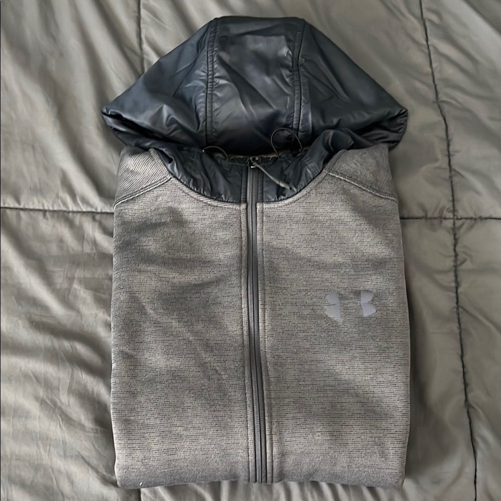 Under Armour Full Zip Fleece Grey/Black Size Medum